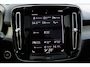 Volvo XC40 2.0 T4 Inscription | Lederen Bekleding | Trekhaak | Panoramisch Schuif-/Kanteldak | Pilot Assist | Adaptive Cruise Control | 19-inch Lichtmetalen Velgen | Stoelverwarming Voor- en Achterin | Stuurverwarming | Keyless | Apple Carplay/Android Auto | DAB | Navigatie | Bluetooth | Elektrische Achterklep |