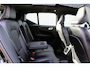 Volvo XC40 2.0 T4 Inscription | Lederen Bekleding | Trekhaak | Panoramisch Schuif-/Kanteldak | Pilot Assist | Adaptive Cruise Control | 19-inch Lichtmetalen Velgen | Stoelverwarming Voor- en Achterin | Stuurverwarming | Keyless | Apple Carplay/Android Auto | DAB | Navigatie | Bluetooth | Elektrische Achterklep |