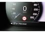 Volvo XC40 2.0 T4 Inscription | Lederen Bekleding | Trekhaak | Panoramisch Schuif-/Kanteldak | Pilot Assist | Adaptive Cruise Control | 19-inch Lichtmetalen Velgen | Stoelverwarming Voor- en Achterin | Stuurverwarming | Keyless | Apple Carplay/Android Auto | DAB | Navigatie | Bluetooth | Elektrische Achterklep |