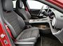 Mercedes-Benz C-klasse 400 4MATIC Launch Edition 94 kWh | Premium pakket | Winterpakket | Rijassistentiepakket Plus | Trekhaak | Panoramisch dak | Augmented Reality navigatie | Sierelementen zwart scheepsdek hout | 20" multispaaks lichtmetalen AMG velgen |