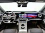 Mercedes-Benz C-klasse 400 4MATIC Launch Edition 94 kWh | Premium pakket | Winterpakket | Rijassistentiepakket Plus | Trekhaak | Panoramisch dak | Augmented Reality navigatie | Sierelementen zwart scheepsdek hout | 20" multispaaks lichtmetalen AMG velgen |