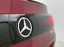 Mercedes-Benz C-klasse 400 4MATIC Launch Edition 94 kWh | Premium pakket | Winterpakket | Rijassistentiepakket Plus | Trekhaak | Panoramisch dak | Augmented Reality navigatie | Sierelementen zwart scheepsdek hout | 20" multispaaks lichtmetalen AMG velgen |
