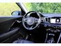 Kia Niro Hybrid 1.6 GDi BusinessLine | NL-AUTO! | STOEL + STUURVERWARMING | ADAPTIVE CRUISE | LANE ASISST | CAMERA | PARK SENS V+A | LED | LEDER