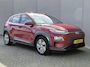 Hyundai Kona Electric EV Comfort 39 kWh / SOH 100% / Dealer onderhouden / Trekhaak afneembaar / CCS snelladen / Achteruitrijcamera / Apple Carplay Android Auto / Adaptief cruise control / Keyless Entry/Start / Climate control / Krell Audio Systeem /