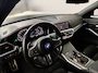 BMW 3-Serie Touring 330e Business Edition Plus M-Sport / 1.500 kg Elektrische trekhaak / Stuur- en stoelverwarming / Navigatie / Camera / Adaptieve Cruise Control / Climate Control /