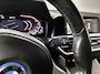 BMW 3-Serie Touring 330e Business Edition Plus M-Sport / 1.500 kg Elektrische trekhaak / Stuur- en stoelverwarming / Navigatie / Camera / Adaptieve Cruise Control / Climate Control /