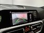 BMW 3-Serie Touring 330e Business Edition Plus M-Sport / 1.500 kg Elektrische trekhaak / Stuur- en stoelverwarming / Navigatie / Camera / Adaptieve Cruise Control / Climate Control /