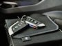 BMW 3-Serie Touring 330e Business Edition Plus M-Sport / 1.500 kg Elektrische trekhaak / Stuur- en stoelverwarming / Navigatie / Camera / Adaptieve Cruise Control / Climate Control /