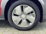 Hyundai Kona Electric EV Fashion Design 39 kWh / Dealer onderhouden / Accu SoH 98,6 % / HUD / Warmtepomp / CCS snel laden / Camera / Navigatie / Krell audio / 17" LM wielen /
