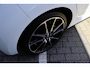 Toyota Yaris 1.5 HYBRID GR-SPORT NL-AUTO 1E-EIGENAAR PARK-SENSOREN BLIND-SPOT KEYLESS LED STOELVERW APPLE/ANDROID LED CLIMA LM-VELGEN