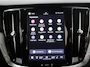Volvo V60 2.0 T8 Plug-in hybrid AWD Ultra Dark | Trekhaak | 360 camera | Adaptieve cruise control | Panoramadak | HUD | Stoelverwarming V+A | Harman\Kardon | Memory stoelen |