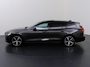 Volvo V60 2.0 T8 Plug-in hybrid AWD Ultra Dark | Trekhaak | 360 camera | Adaptieve cruise control | Panoramadak | HUD | Stoelverwarming V+A | Harman\Kardon | Memory stoelen |