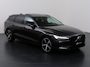 Volvo V60 2.0 T8 Plug-in hybrid AWD Ultra Dark | Trekhaak | 360 camera | Adaptieve cruise control | Panoramadak | HUD | Stoelverwarming V+A | Harman\Kardon | Memory stoelen |