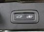 Volvo V60 2.0 T8 Plug-in hybrid AWD Ultra Dark | Trekhaak | 360 camera | Adaptieve cruise control | Panoramadak | HUD | Stoelverwarming V+A | Harman\Kardon | Memory stoelen |