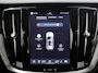 Volvo V60 2.0 T8 Plug-in hybrid AWD Ultra Dark | Trekhaak | 360 camera | Adaptieve cruise control | Panoramadak | HUD | Stoelverwarming V+A | Harman\Kardon | Memory stoelen |