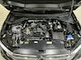 Volkswagen T-Roc 1.5 TSI R-Line Business | IQ-Light | Keyless-pack | Stoel- & stuur verwarming | Dodehoekherkenning | ACC