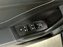 Volkswagen T-Roc 1.5 TSI R-Line Business | IQ-Light | Keyless-pack | Stoel- & stuur verwarming | Dodehoekherkenning | ACC