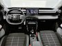 Citroën C3 Max Hybrid 110pk Automaat | Navigatie | Achteruitrijcamera | Climate Control | Cruise Control | Parkeersensoren | Bluetooth | Draadloze Apple Carplay / Android Auto | Comfortstoelen | Elektrisch inklapbare spiegels | Led koplampen | Afwijkende dakkleur | Donker getint glas | 17" lichtmetalen velgen |