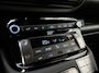 Hyundai Inster Pulse 49 kWh | Apple Carplay/Android Auto | Cruise control adaptief | Navigatiesysteem | Verschuifbare achterbank |