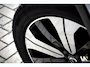 Volvo XC40 T4 211pk Recharge Plus Dark Facelift R-Design Plug-in Hybrid | Elektr. Sportstoelen met Memory | Trekhaak af fabriek | Harman Kardon | Achteruitrijcamera | 1e eig. Dealer O.H.