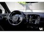Volvo XC40 T4 211pk Recharge Plus Dark Facelift R-Design Plug-in Hybrid | Elektr. Sportstoelen met Memory | Trekhaak af fabriek | Harman Kardon | Achteruitrijcamera | 1e eig. Dealer O.H.