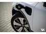 Volvo XC40 T4 211pk Recharge Plus Dark Facelift R-Design Plug-in Hybrid | Elektr. Sportstoelen met Memory | Trekhaak af fabriek | Harman Kardon | Achteruitrijcamera | 1e eig. Dealer O.H.