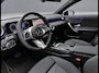 Mercedes-Benz A-klasse 180 Star Edition Luxury | Panoramadak | Night Pakket | Dodehoekassistent | Sfeerverlichting | Stoelverwarming | Parkeersensoren | Achteruitrijcamera | Elektrisch Inklapbare Buitenspiegels