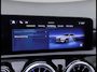 Mercedes-Benz A-klasse 180 Star Edition Luxury | Panoramadak | Night Pakket | Dodehoekassistent | Sfeerverlichting | Stoelverwarming | Parkeersensoren | Achteruitrijcamera | Elektrisch Inklapbare Buitenspiegels