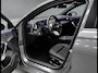 Mercedes-Benz A-klasse 180 Star Edition Luxury | Panoramadak | Night Pakket | Dodehoekassistent | Sfeerverlichting | Stoelverwarming | Parkeersensoren | Achteruitrijcamera | Elektrisch Inklapbare Buitenspiegels