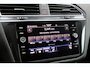 Volkswagen Tiguan 1.4 TSI 245pk eHybrid R-Line Business+ | SoH 89% | Trekhaak | 360 Camera | Stoelverwarming | Navigatie | App Connect