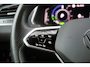 Volkswagen Tiguan 1.4 TSI 245pk eHybrid R-Line Business+ | SoH 89% | Trekhaak | 360 Camera | Stoelverwarming | Navigatie | App Connect