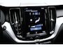 Volvo XC60 2.0 T8 Twin Engine AWD Momentum 391 PK | Pano-dak | CarPlay | 360 Camera | Led | Pdc | Trekhaak | Luchtvering | Keyless |