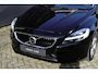 Volvo V40 2.0 T3 Nordic+ l Trekhaak l Stoelverwarming l Navigatie l 100% dealeronderhouden l Cruise Control l Electronic climate control l Bots herkenning l Led koplampen l Parkeersensoren achter l