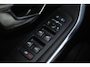 Volvo V40 2.0 T3 Nordic+ l Trekhaak l Stoelverwarming l Navigatie l 100% dealeronderhouden l Cruise Control l Electronic climate control l Bots herkenning l Led koplampen l Parkeersensoren achter l