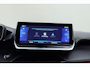 Peugeot e-2008 EV GT 50 kWh | Navigatie | 3D-Cockpit | Camera | Apple Carplay & Android Auto | Full LED | 17'' Lichtmetalen velgen | Parkeersensoren voor & achter | Climate Control
