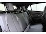 Peugeot e-2008 EV GT 50 kWh | Navigatie | 3D-Cockpit | Camera | Apple Carplay & Android Auto | Full LED | 17'' Lichtmetalen velgen | Parkeersensoren voor & achter | Climate Control