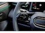 Lynk & Co 08 1.5 More | Adaptive Cruise Control | Stoelmassage & Stoelventilatie | Stoelverwarming voor & achter | Verwarmd stuurwiel | Elektrisch bedienbare achterklep | Elektrisch Schuif/Kanteldak | Panoramadak | Dodehoekassistentie | Actieradius gecombineerd 1100 km | Apple CarPlay/Android Auto | 23 Harman Kardon speakers |