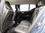 Volvo XC40 1.5 T3 Inscription / Trekhaak / Stoelverwarming /Harman Kardon Audio / Cruise Control / Achteruitrijcamera / Leder / All Season Banden
