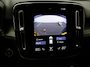 Volvo XC40 1.5 T3 Inscription / Trekhaak / Stoelverwarming /Harman Kardon Audio / Cruise Control / Achteruitrijcamera / Leder / All Season Banden