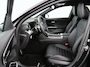 Mercedes-Benz C-klasse 200 Launch Edition AMG Line | Leder | Cruise control | Stoelverwarming | Camera | Park assist | Sfeerverlichting | 19" velgen