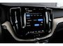 Volvo XC60 2.0 T8 Plug-in hybrid AWD | Long range | SOH 97% | Panoramadak | Trekhaak | Leer | 360 Camera | Stoelverwarming |