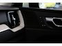 Volvo XC60 2.0 T8 Plug-in hybrid AWD | Long range | SOH 97% | Panoramadak | Trekhaak | Leer | 360 Camera | Stoelverwarming |