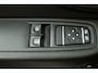 Renault Clio 1.2 16V (TREKHAAK, NAVIGATIE, CRUISE CONTROL, AIRCO)