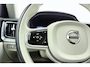 Volvo V60 2.0 T6 Recharge AWD Inscription | Lederen bekleding | Stoelverwarming voor en achter | Stuurverwarming | Stoelventilatie | Elektrisch te openen kofferbak | Bestuurdersstoel elektrisch verstelbare stoel met geheugenfunctie