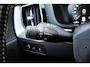 Volvo XC60 T6 340PK Automaat AWD R-Design | Schuif/kanteldak | Trekhaak | BLIS | Verw. Voorstoelen & Stuurwiel | PDC + Camera |