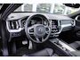 Volvo XC60 T6 340PK Automaat AWD R-Design | Schuif/kanteldak | Trekhaak | BLIS | Verw. Voorstoelen & Stuurwiel | PDC + Camera |