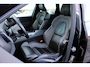Volvo XC60 T6 340PK Automaat AWD R-Design | Schuif/kanteldak | Trekhaak | BLIS | Verw. Voorstoelen & Stuurwiel | PDC + Camera |