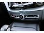 Volvo XC60 T6 340PK Automaat AWD R-Design | Schuif/kanteldak | Trekhaak | BLIS | Verw. Voorstoelen & Stuurwiel | PDC + Camera |