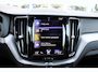 Volvo XC60 T6 340PK Automaat AWD R-Design | Schuif/kanteldak | Trekhaak | BLIS | Verw. Voorstoelen & Stuurwiel | PDC + Camera |