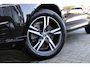 Volvo XC60 T6 340PK Automaat AWD R-Design | Schuif/kanteldak | Trekhaak | BLIS | Verw. Voorstoelen & Stuurwiel | PDC + Camera |